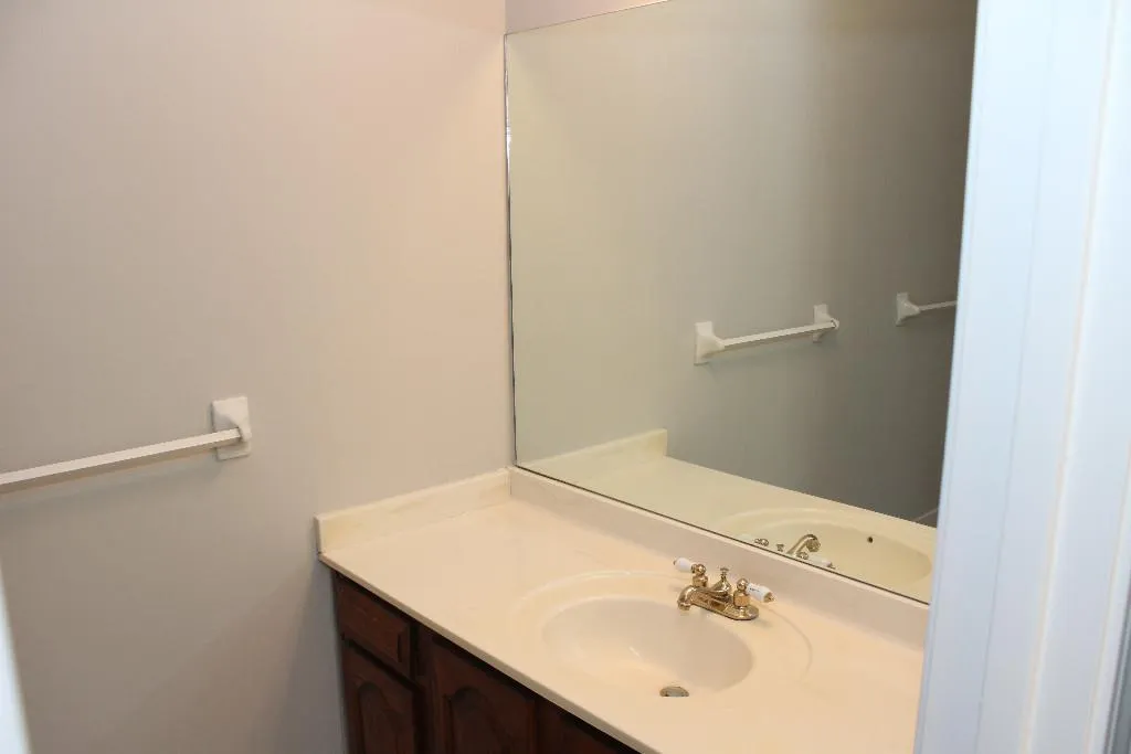 135 Brantley Road, Atlanta, Georgia 30350, 2 Bedrooms Bedrooms, ,2 BathroomsBathrooms,Residential,Sold,135 Brantley Road,5596407