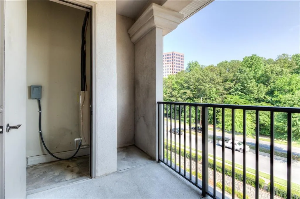 3621 Vinings Slope Se Unit 1530, Atlanta, Georgia 30339, 2 Bedrooms Bedrooms, ,2 BathroomsBathrooms,Residential,For Sale,3621 Vinings Slope Se Unit 1530,7639756