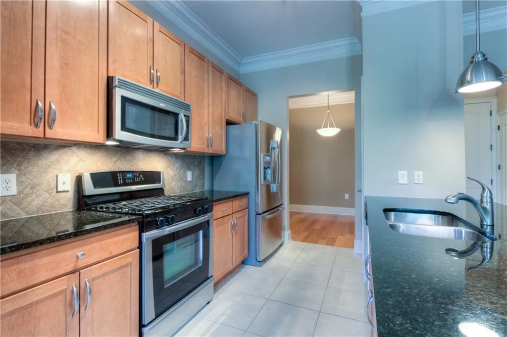 3621 Vinings Slope Se Unit 1530, Atlanta, Georgia 30339, 2 Bedrooms Bedrooms, ,2 BathroomsBathrooms,Residential,For Sale,3621 Vinings Slope Se Unit 1530,7639756