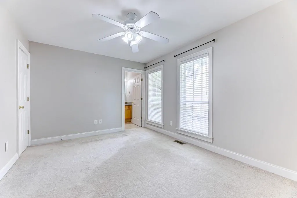 601 Masons Creek Circle, Sandy Springs, Georgia 30350, 2 Bedrooms Bedrooms, ,2 BathroomsBathrooms,Residential,Sold,601 Masons Creek Circle,6773008