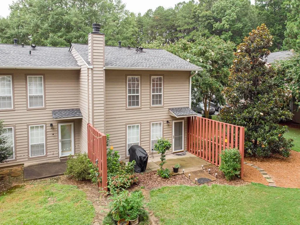 601 Masons Creek Circle, Sandy Springs, Georgia 30350, 2 Bedrooms Bedrooms, ,2 BathroomsBathrooms,Residential,Sold,601 Masons Creek Circle,6773008