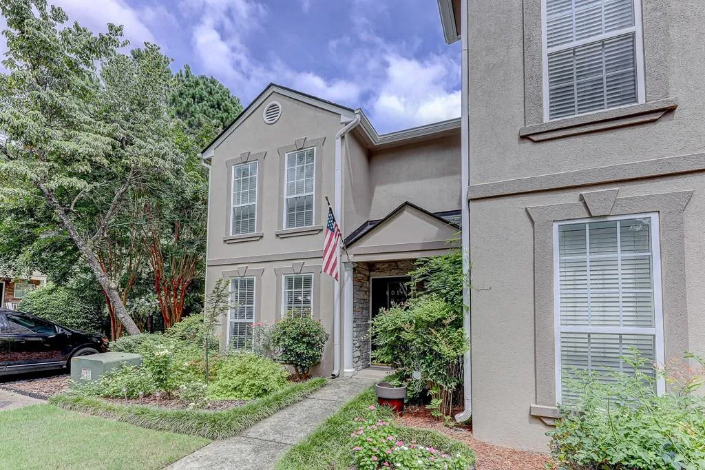 601 Masons Creek Circle, Sandy Springs, Georgia 30350, 2 Bedrooms Bedrooms, ,2 BathroomsBathrooms,Residential,Sold,601 Masons Creek Circle,6773008