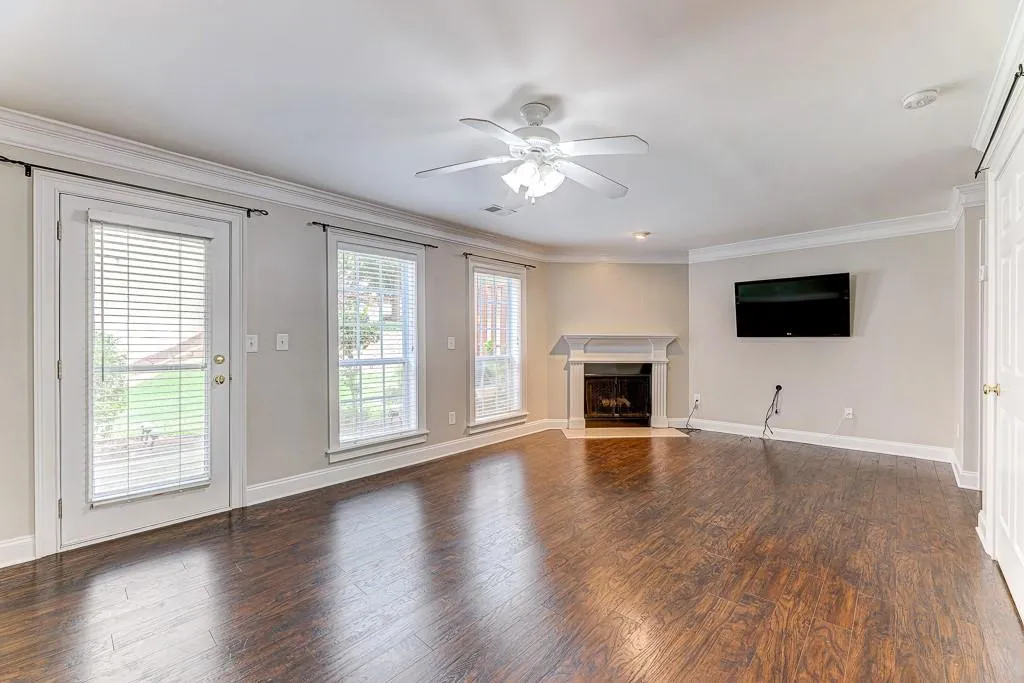 601 Masons Creek Circle, Sandy Springs, Georgia 30350, 2 Bedrooms Bedrooms, ,2 BathroomsBathrooms,Residential,Sold,601 Masons Creek Circle,6773008