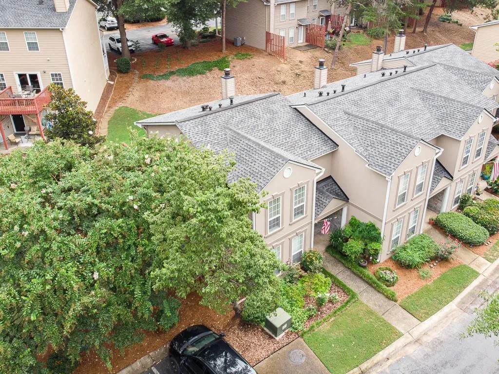601 Masons Creek Circle, Sandy Springs, Georgia 30350, 2 Bedrooms Bedrooms, ,2 BathroomsBathrooms,Residential,Sold,601 Masons Creek Circle,6773008