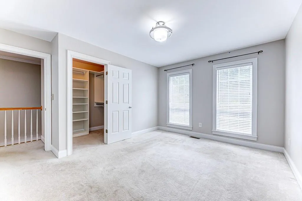 601 Masons Creek Circle, Sandy Springs, Georgia 30350, 2 Bedrooms Bedrooms, ,2 BathroomsBathrooms,Residential,Sold,601 Masons Creek Circle,6773008