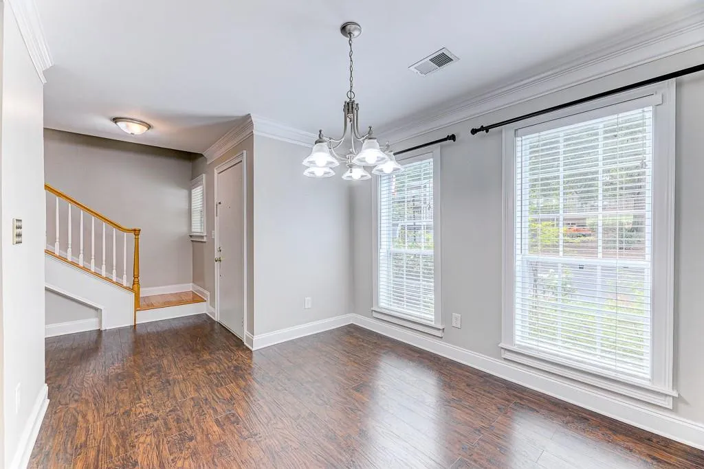 601 Masons Creek Circle, Sandy Springs, Georgia 30350, 2 Bedrooms Bedrooms, ,2 BathroomsBathrooms,Residential,Sold,601 Masons Creek Circle,6773008