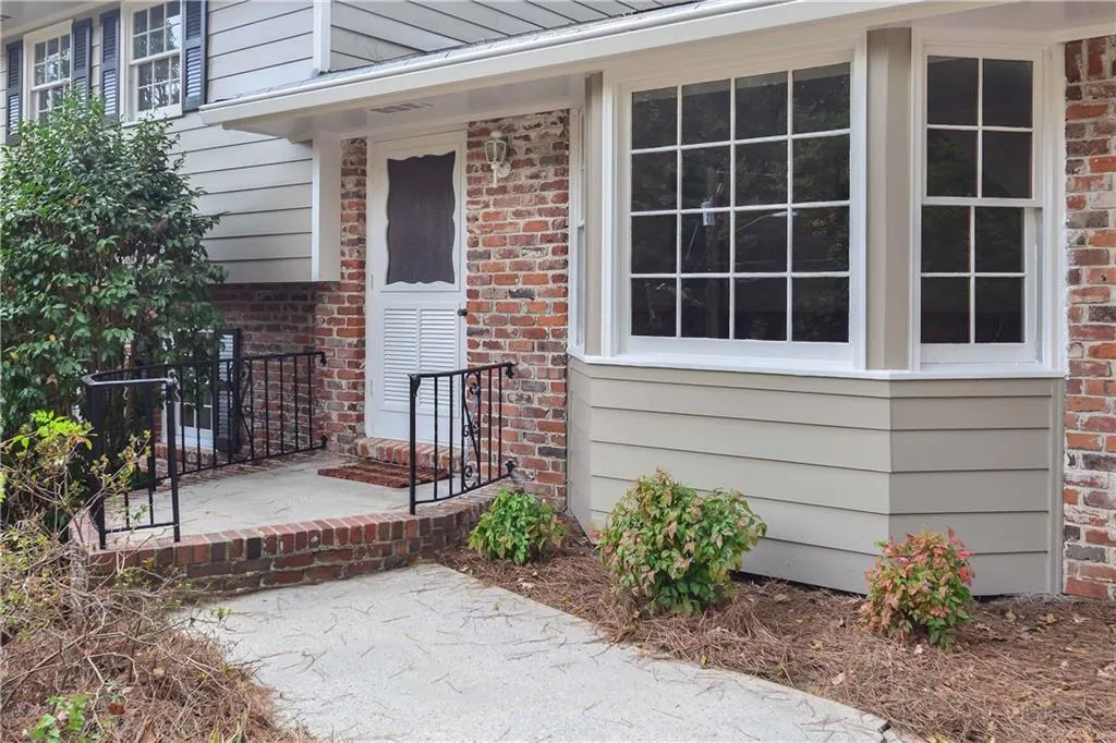 3872 Rains Court Ne, Brookhaven, Georgia 30319, 4 Bedrooms Bedrooms, ,2 BathroomsBathrooms,Residential,Sold,3872 Rains Court Ne,5770205