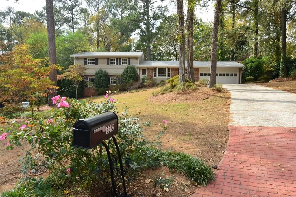 3872 Rains Court Ne, Brookhaven, Georgia 30319, 4 Bedrooms Bedrooms, ,2 BathroomsBathrooms,Residential,Sold,3872 Rains Court Ne,5770205