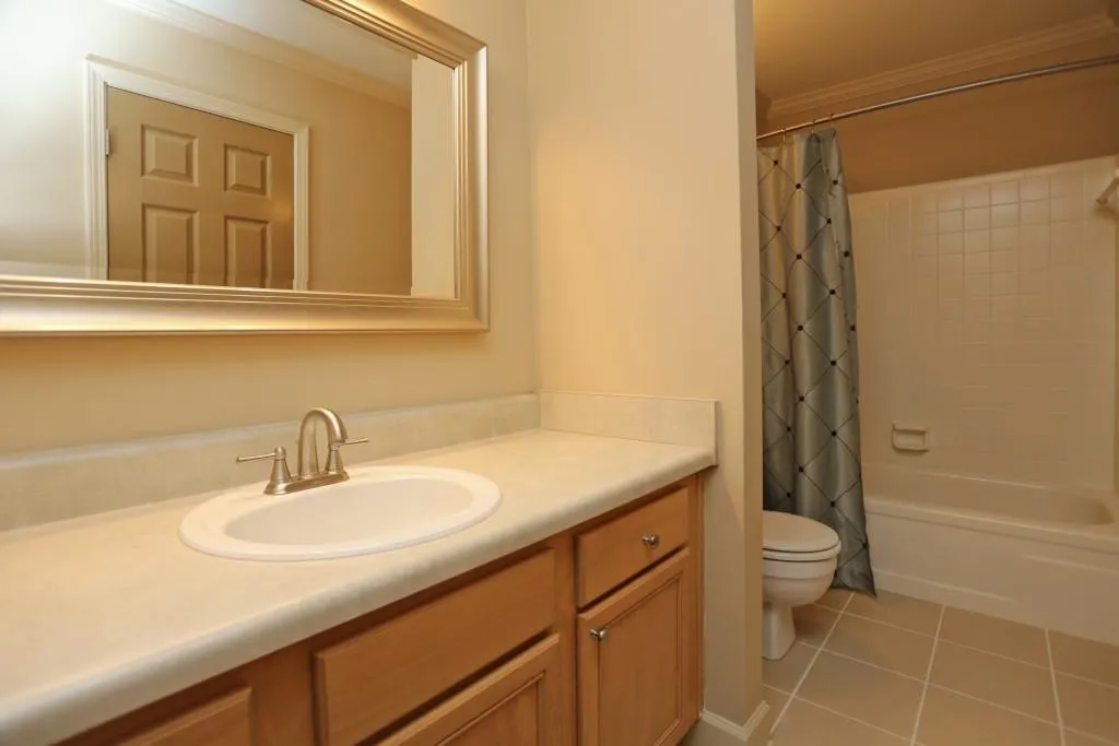 6802 Glenridge Drive Unit G, Sandy Springs, Georgia 30328, 1 Bedroom Bedrooms, ,1 BathroomBathrooms,Residential,Sold,6802 Glenridge Drive Unit G,5658856