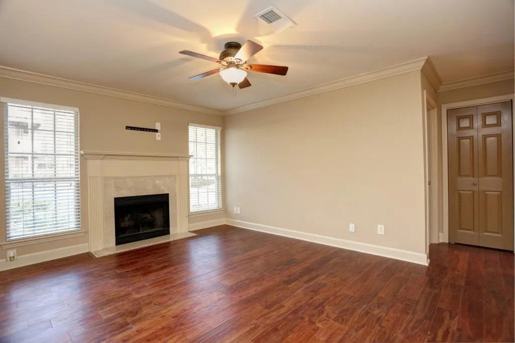 6802 Glenridge Drive Unit G, Sandy Springs, Georgia 30328, 1 Bedroom Bedrooms, ,1 BathroomBathrooms,Residential,Sold,6802 Glenridge Drive Unit G,5658856