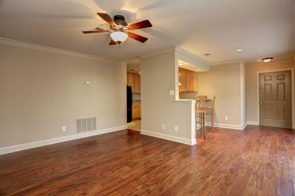 6802 Glenridge Drive Unit G, Sandy Springs, Georgia 30328, 1 Bedroom Bedrooms, ,1 BathroomBathrooms,Residential,Sold,6802 Glenridge Drive Unit G,5658856