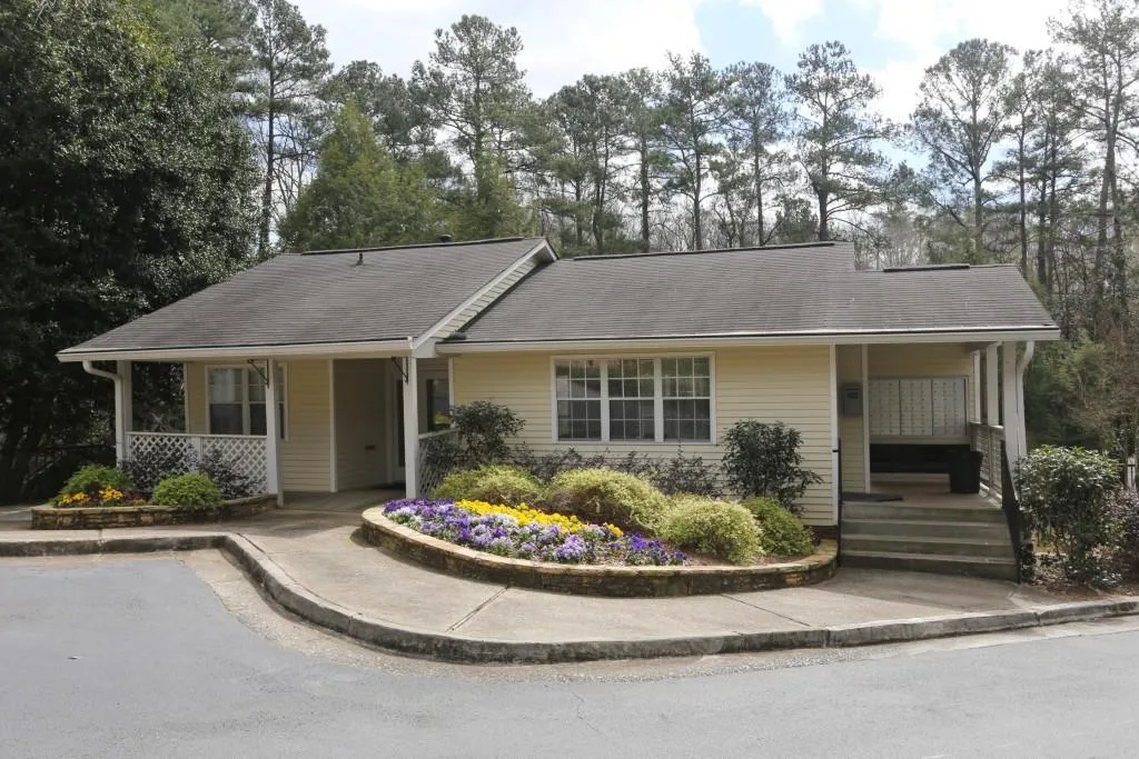 6802 Glenridge Drive Unit G, Sandy Springs, Georgia 30328, 1 Bedroom Bedrooms, ,1 BathroomBathrooms,Residential,Sold,6802 Glenridge Drive Unit G,5658856