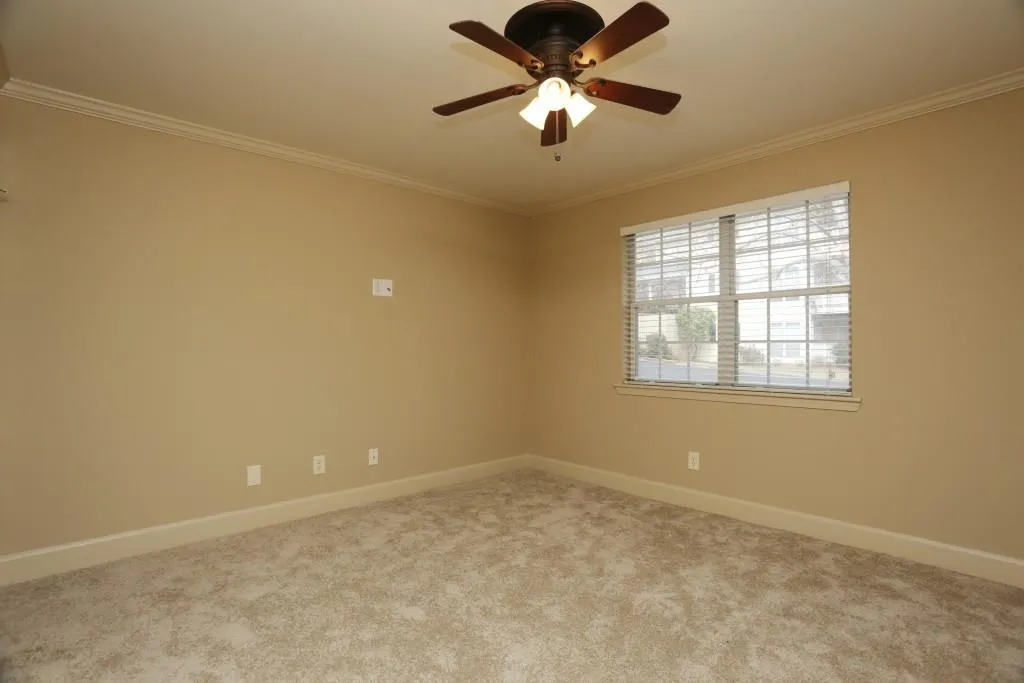 6802 Glenridge Drive Unit G, Sandy Springs, Georgia 30328, 1 Bedroom Bedrooms, ,1 BathroomBathrooms,Residential,Sold,6802 Glenridge Drive Unit G,5658856