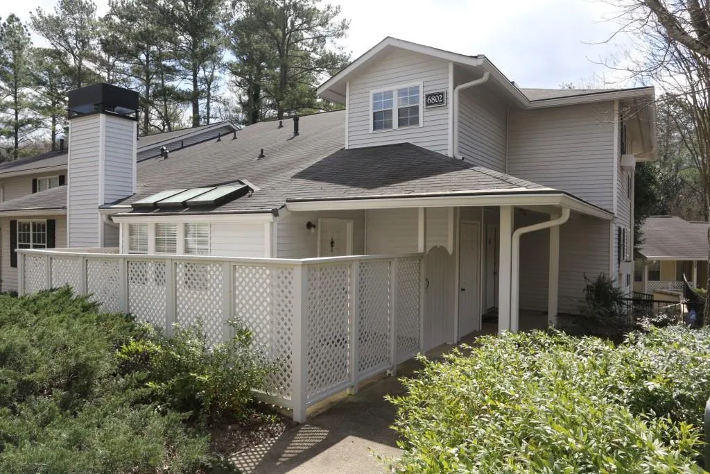 6802 Glenridge Drive Unit G, Sandy Springs, Georgia 30328, 1 Bedroom Bedrooms, ,1 BathroomBathrooms,Residential,Sold,6802 Glenridge Drive Unit G,5658856