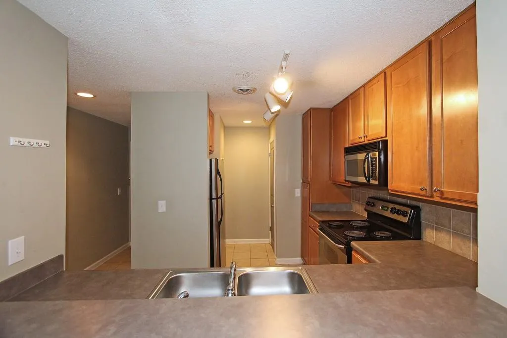 3650 Ashford Dunwoody Road Ne Unit 223, Brookhaven, Georgia 30319, 1 Bedroom Bedrooms, ,1 BathroomBathrooms,Residential,Sold,3650 Ashford Dunwoody Road Ne Unit 223,5894388
