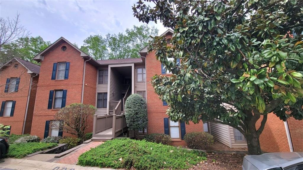 912 Garden Court, Sandy Springs, Georgia 30328, 2 Bedrooms Bedrooms, ,2 BathroomsBathrooms,Residential,Sold,912 Garden Court,7278644