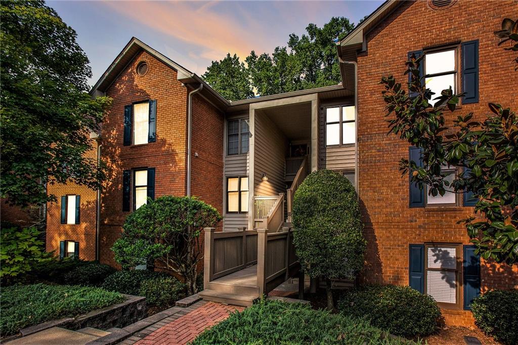 912 Garden Court, Sandy Springs, Georgia 30328, 2 Bedrooms Bedrooms, ,2 BathroomsBathrooms,Residential,Sold,912 Garden Court,7278644