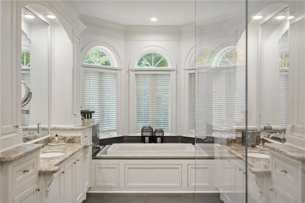 3401 Stillhouse Road Se, Atlanta, Georgia 30339, 4 Bedrooms Bedrooms, ,5 BathroomsBathrooms,Residential,For Sale,3401 Stillhouse Road Se,7599198