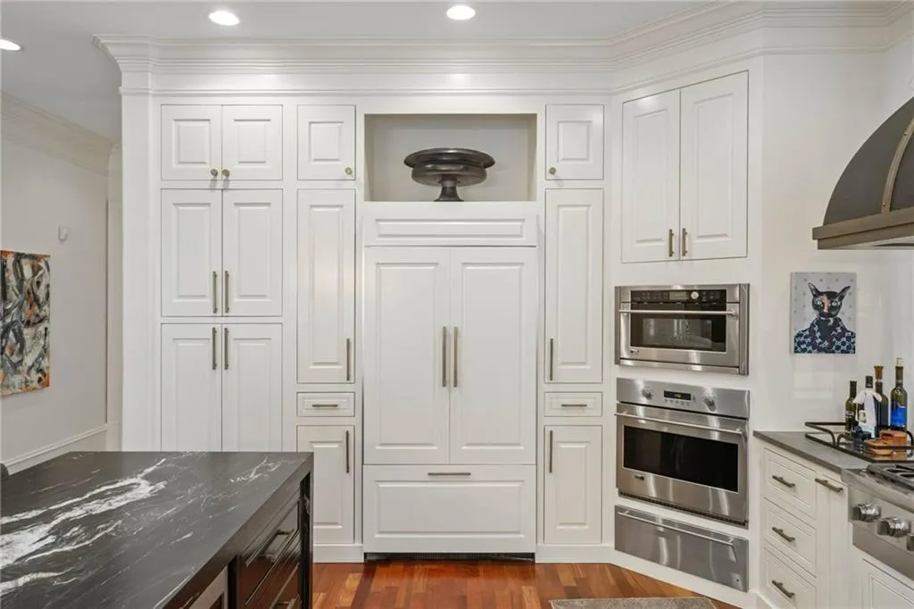 3401 Stillhouse Road Se, Atlanta, Georgia 30339, 4 Bedrooms Bedrooms, ,5 BathroomsBathrooms,Residential,For Sale,3401 Stillhouse Road Se,7599198