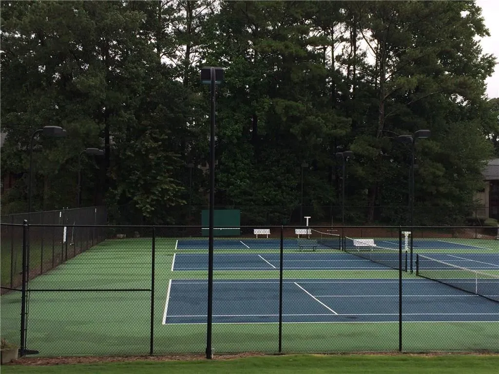 6851 Roswell Road Unit I-7, Sandy Springs, Georgia 30328, 3 Bedrooms Bedrooms, ,2 BathroomsBathrooms,Residential,Sold,6851 Roswell Road Unit I-7,5889513