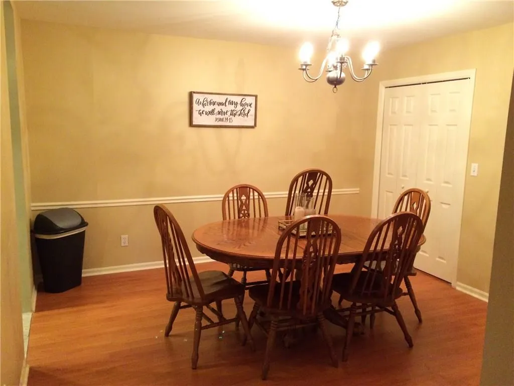 6851 Roswell Road Unit I-7, Sandy Springs, Georgia 30328, 3 Bedrooms Bedrooms, ,2 BathroomsBathrooms,Residential,Sold,6851 Roswell Road Unit I-7,5889513