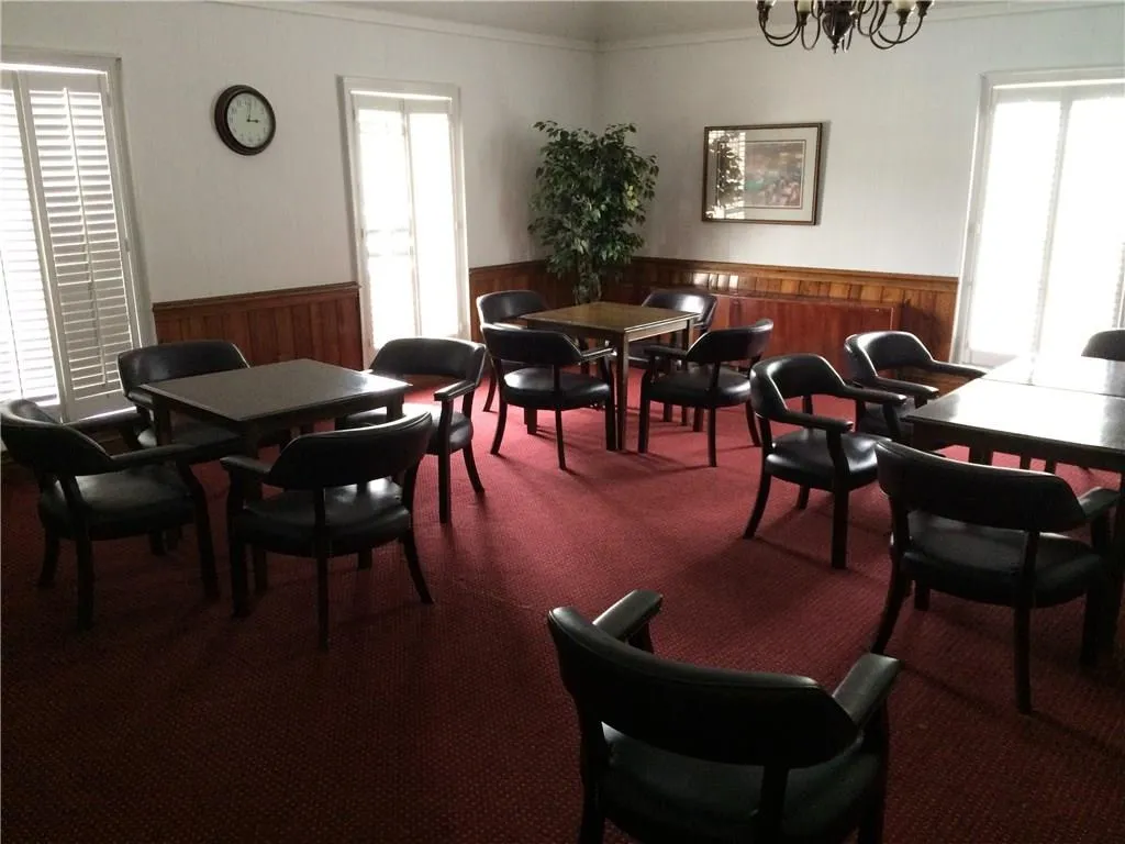 6851 Roswell Road Unit I-7, Sandy Springs, Georgia 30328, 3 Bedrooms Bedrooms, ,2 BathroomsBathrooms,Residential,Sold,6851 Roswell Road Unit I-7,5889513