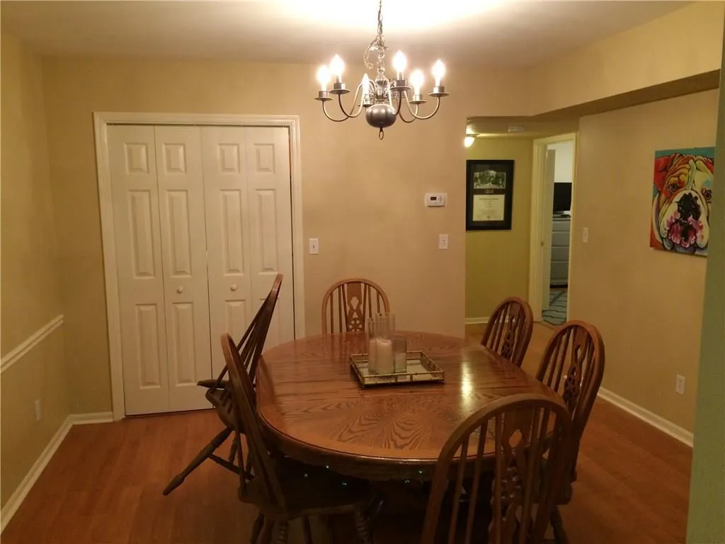 6851 Roswell Road Unit I-7, Sandy Springs, Georgia 30328, 3 Bedrooms Bedrooms, ,2 BathroomsBathrooms,Residential,Sold,6851 Roswell Road Unit I-7,5889513