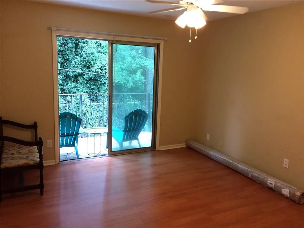 6851 Roswell Road Unit I-7, Sandy Springs, Georgia 30328, 3 Bedrooms Bedrooms, ,2 BathroomsBathrooms,Residential,Sold,6851 Roswell Road Unit I-7,5889513