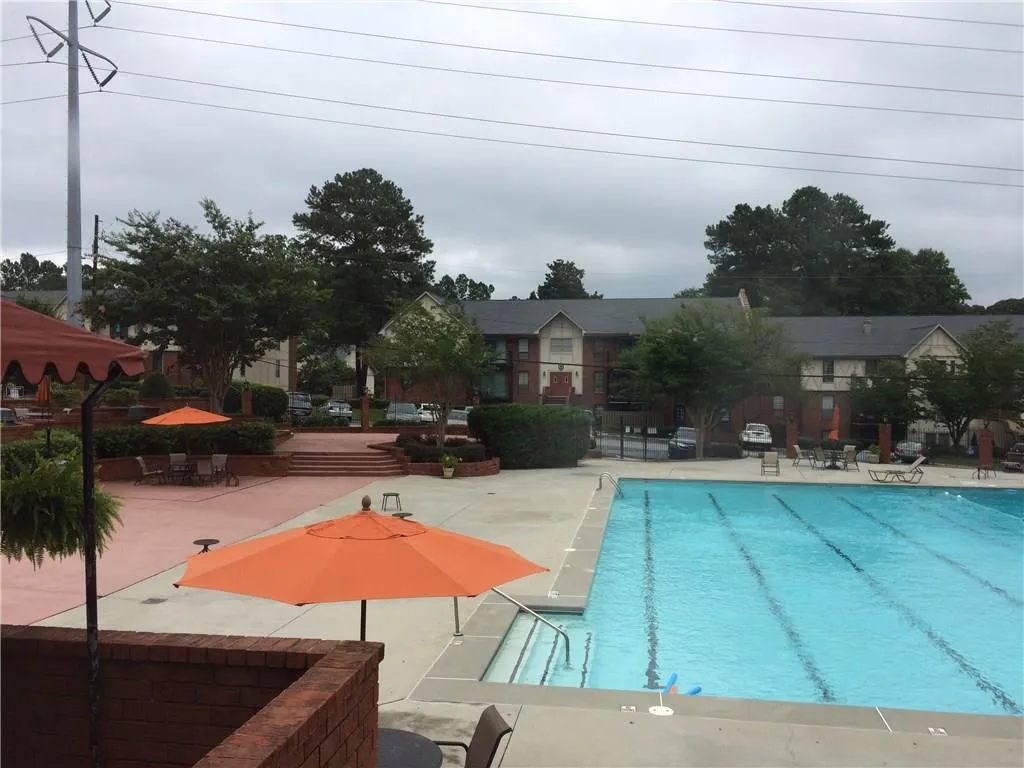 6851 Roswell Road Unit I-7, Sandy Springs, Georgia 30328, 3 Bedrooms Bedrooms, ,2 BathroomsBathrooms,Residential,Sold,6851 Roswell Road Unit I-7,5889513