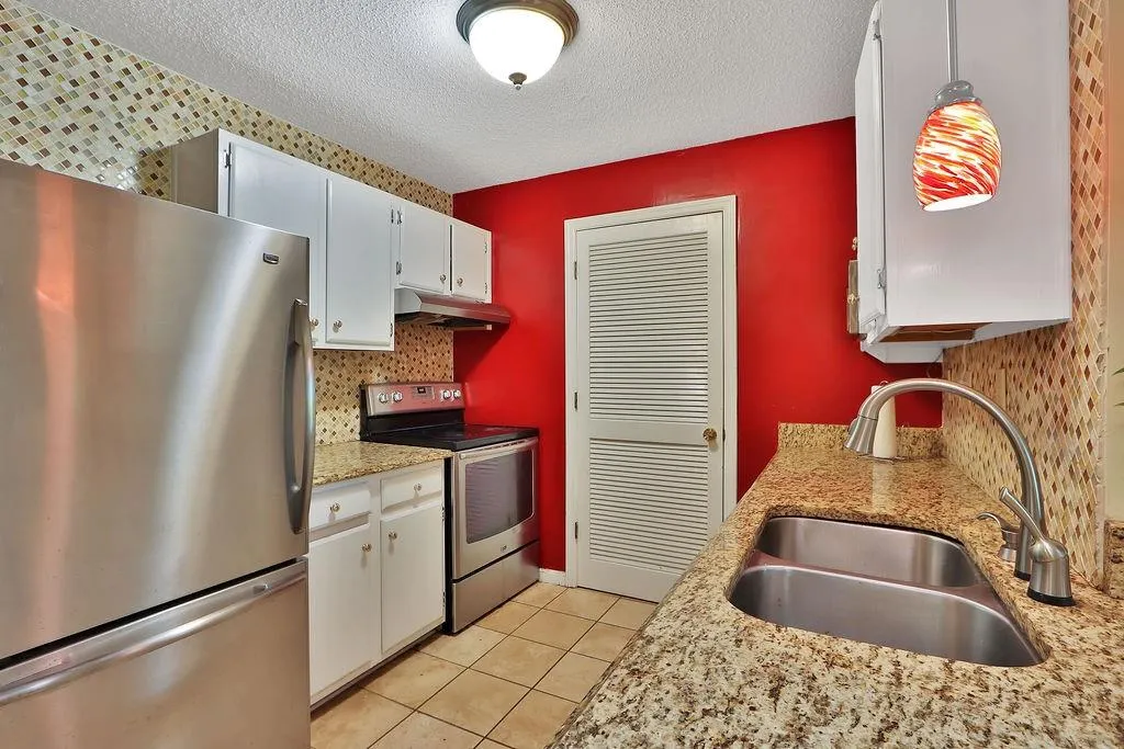 512 Granville Court, Sandy Springs, Georgia 30328, 1 Bedroom Bedrooms, ,1 BathroomBathrooms,Residential,Sold,512 Granville Court,7204264