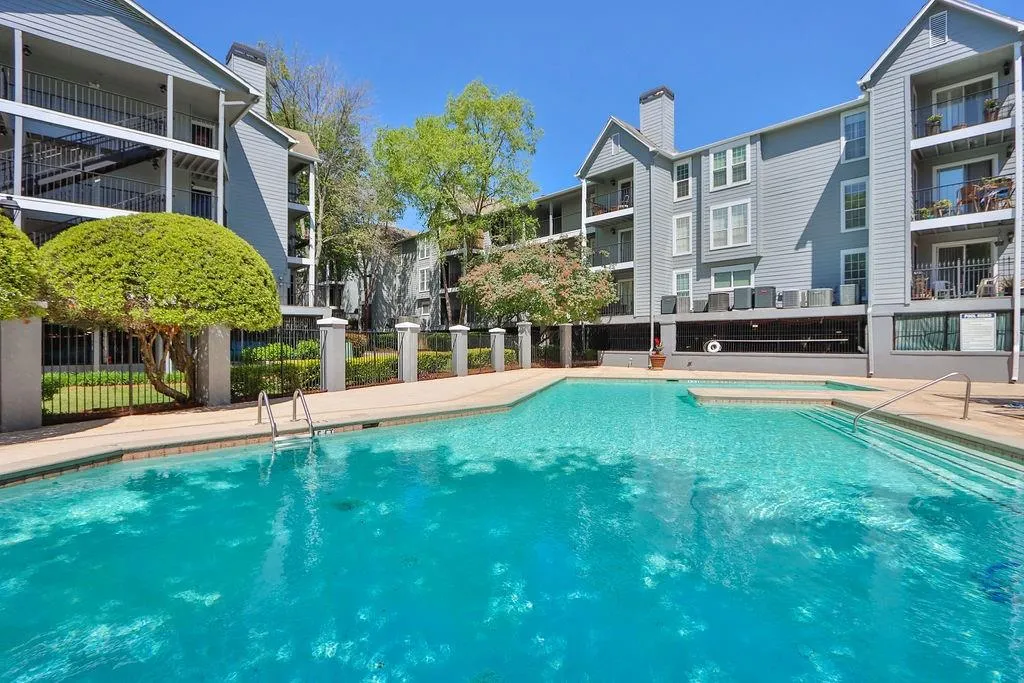 512 Granville Court, Sandy Springs, Georgia 30328, 1 Bedroom Bedrooms, ,1 BathroomBathrooms,Residential,Sold,512 Granville Court,7204264