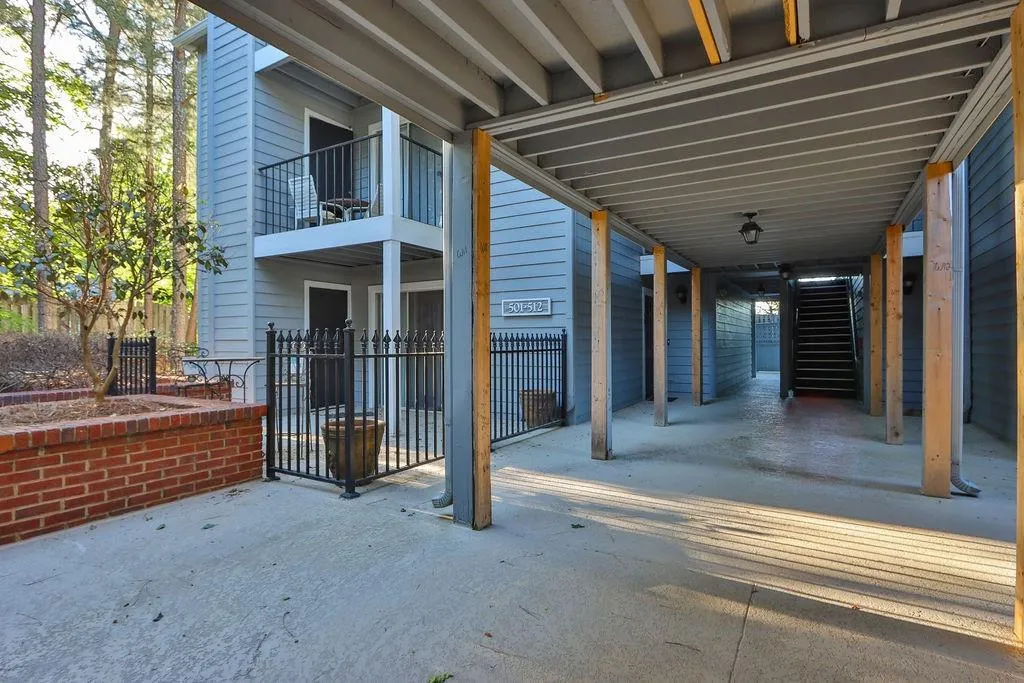 512 Granville Court, Sandy Springs, Georgia 30328, 1 Bedroom Bedrooms, ,1 BathroomBathrooms,Residential,Sold,512 Granville Court,7204264