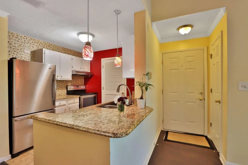 512 Granville Court, Sandy Springs, Georgia 30328, 1 Bedroom Bedrooms, ,1 BathroomBathrooms,Residential,Sold,512 Granville Court,7204264