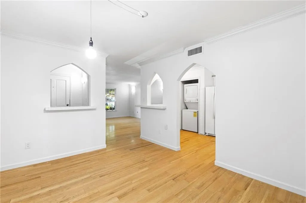 7 Cantey Place Nw, Atlanta, Georgia 30327, 2 Bedrooms Bedrooms, 0 ,2 BathroomsBathrooms,Residential,For Sale,7 Cantey Place Nw,7773036