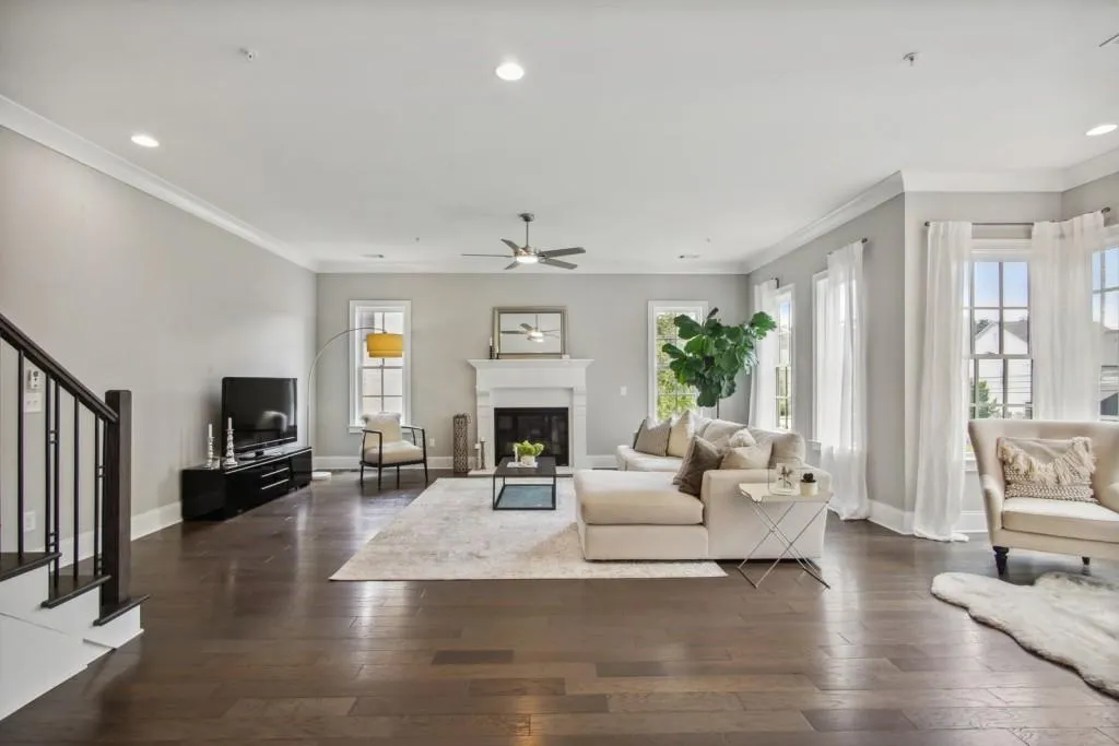 6548 Aria Village Drive, Atlanta, Georgia 30328, 3 Bedrooms Bedrooms, ,3 BathroomsBathrooms,Residential,Sold,6548 Aria Village Drive,7097465