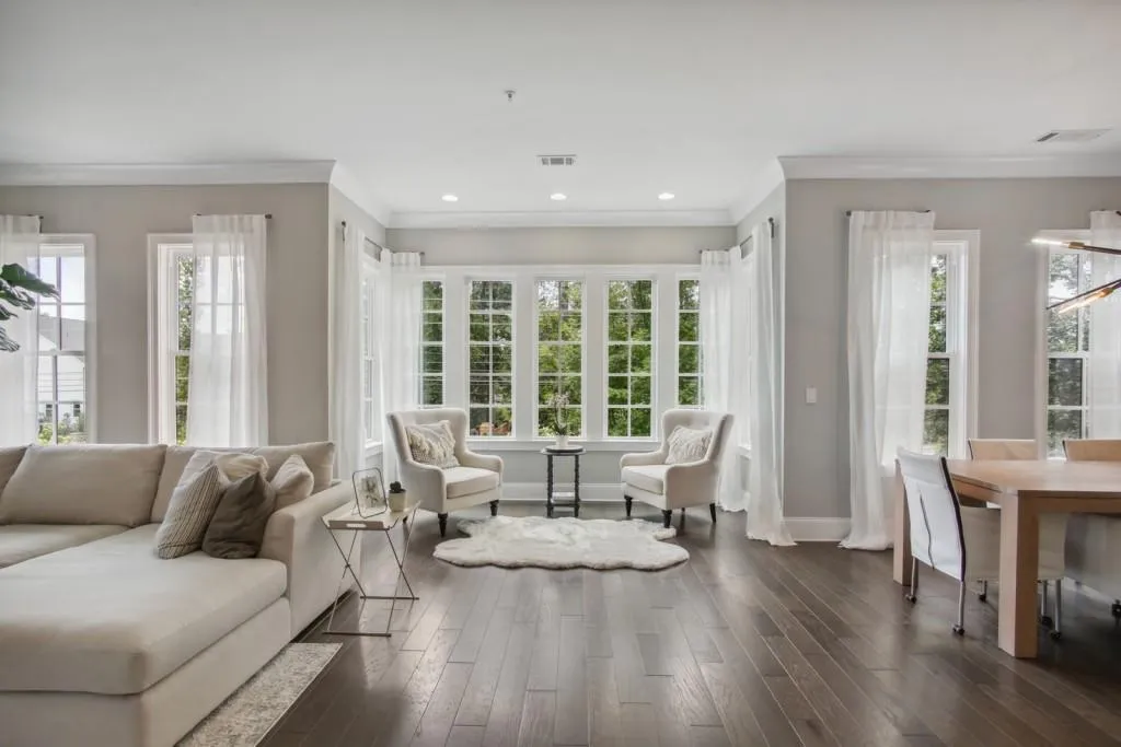 6548 Aria Village Drive, Atlanta, Georgia 30328, 3 Bedrooms Bedrooms, ,3 BathroomsBathrooms,Residential,Sold,6548 Aria Village Drive,7097465