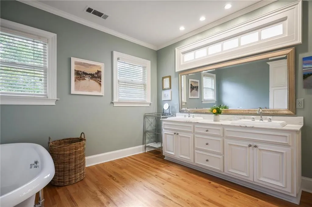Master Bath