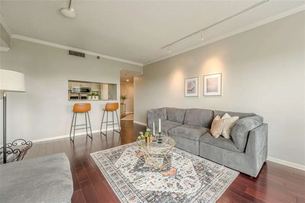 1 Biscayne Drive Nw Unit 806, Atlanta, Georgia 30309, 1 Bedroom Bedrooms, ,1 BathroomBathrooms,Residential,For Sale,1 Biscayne Drive Nw Unit 806,7651121