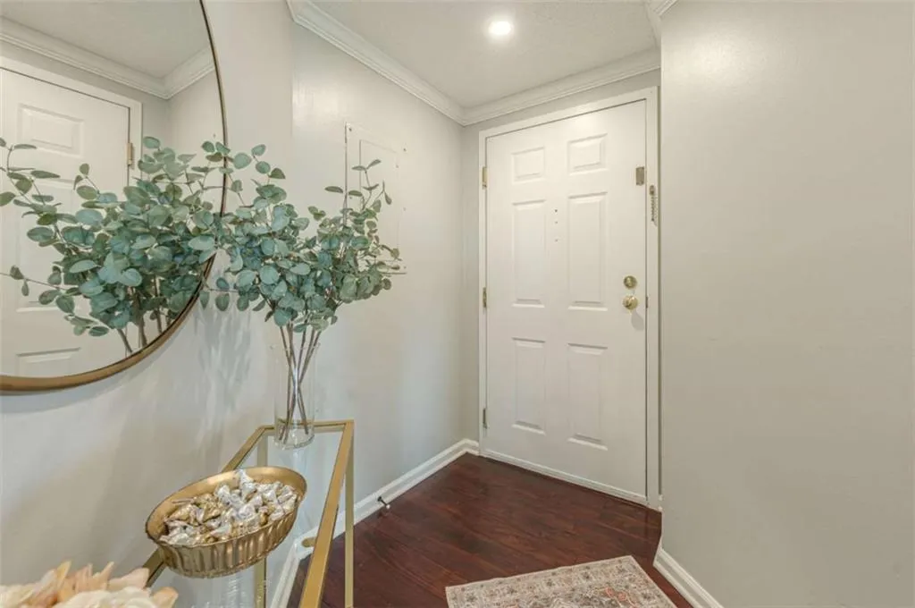 1 Biscayne Drive Nw Unit 806, Atlanta, Georgia 30309, 1 Bedroom Bedrooms, ,1 BathroomBathrooms,Residential,For Sale,1 Biscayne Drive Nw Unit 806,7651121