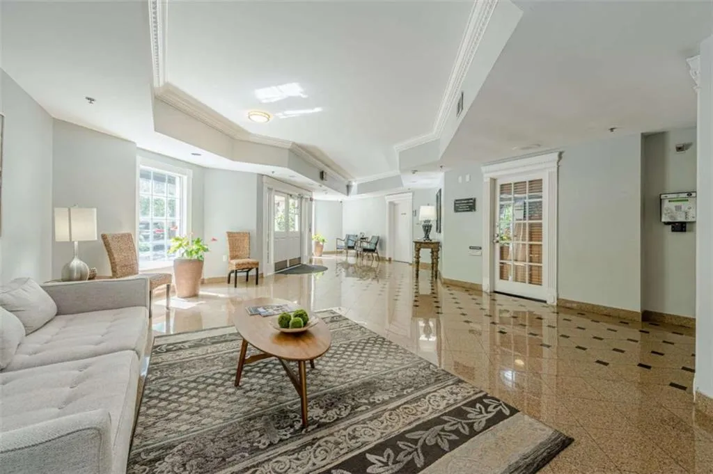 1 Biscayne Drive Nw Unit 806, Atlanta, Georgia 30309, 1 Bedroom Bedrooms, ,1 BathroomBathrooms,Residential,For Sale,1 Biscayne Drive Nw Unit 806,7651121