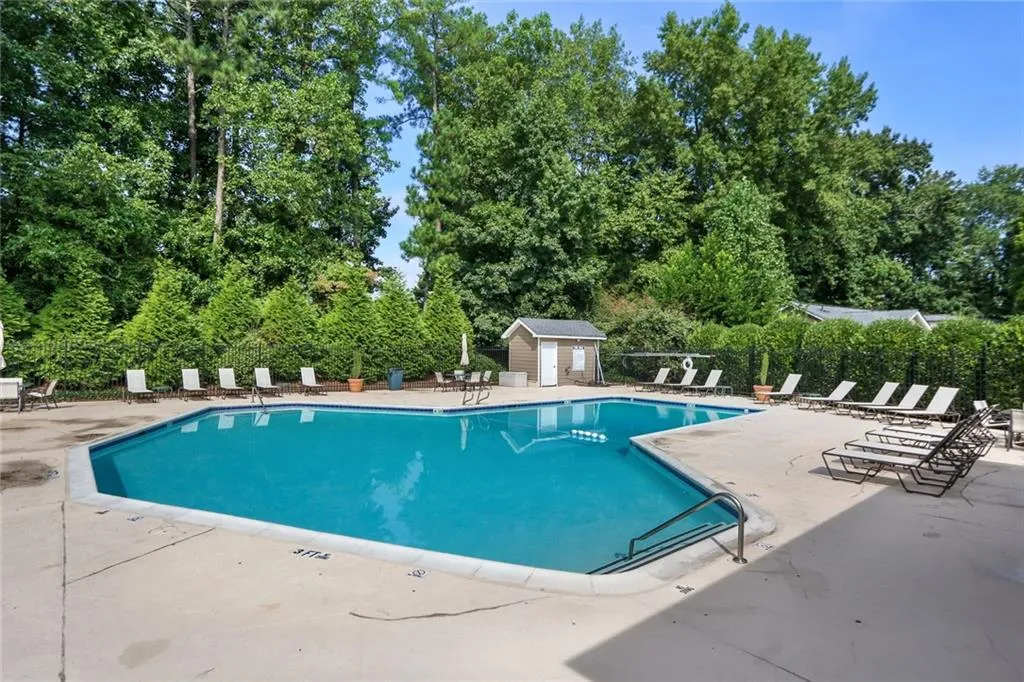 1608 Brighton Point, Atlanta, Georgia 30328, 3 Bedrooms Bedrooms, ,2 BathroomsBathrooms,Residential,Sold,1608 Brighton Point,6940377