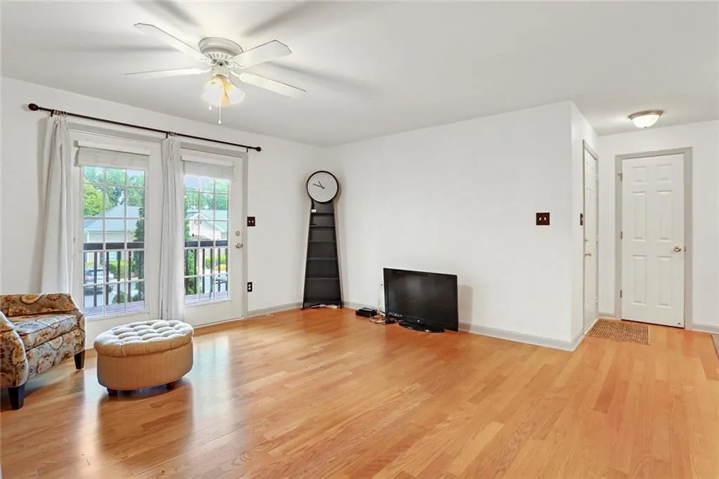 1608 Brighton Point, Atlanta, Georgia 30328, 3 Bedrooms Bedrooms, ,2 BathroomsBathrooms,Residential,Sold,1608 Brighton Point,6940377