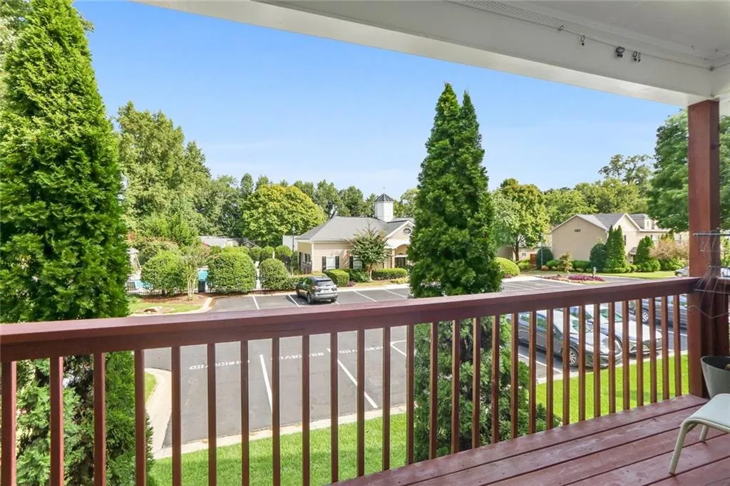 1608 Brighton Point, Atlanta, Georgia 30328, 3 Bedrooms Bedrooms, ,2 BathroomsBathrooms,Residential,Sold,1608 Brighton Point,6940377