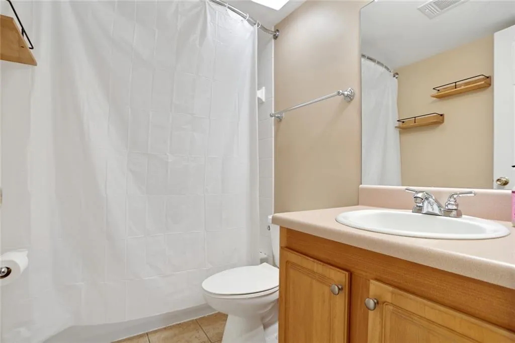 1608 Brighton Point, Atlanta, Georgia 30328, 3 Bedrooms Bedrooms, ,2 BathroomsBathrooms,Residential,Sold,1608 Brighton Point,6940377