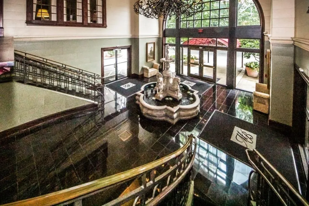 3334 Peachtree Road Unit 1101, Atlanta, Georgia 30326, 1 Bedroom Bedrooms, ,1 BathroomBathrooms,Residential,Sold,3334 Peachtree Road Unit 1101,6098675