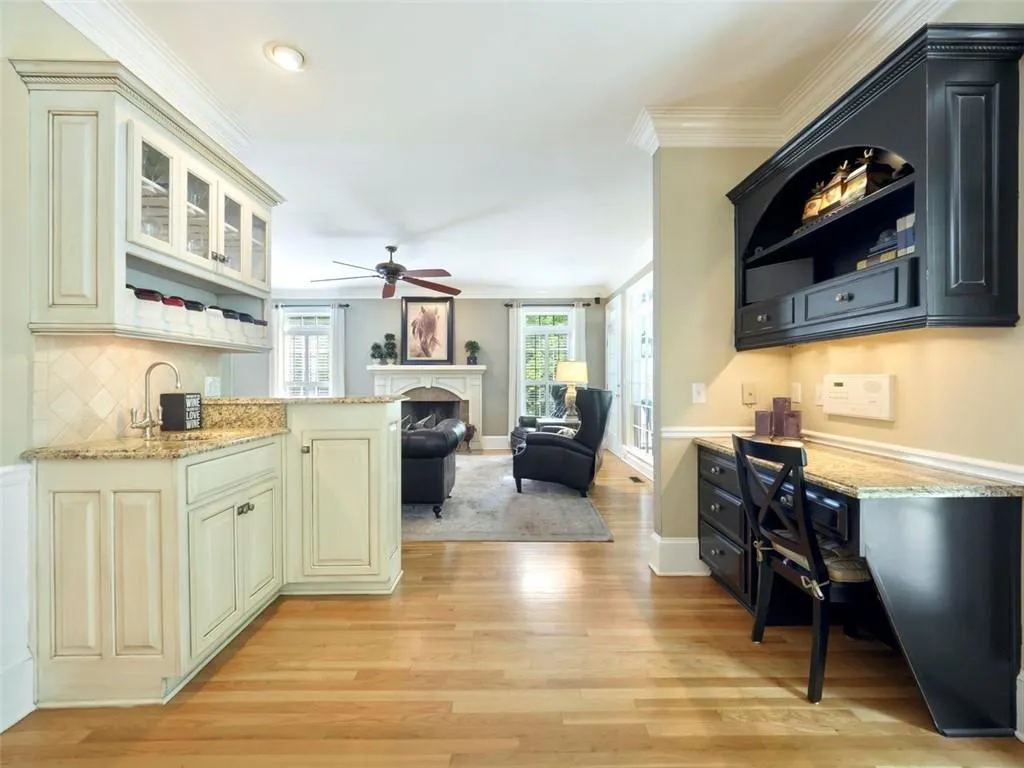 100 Woodchase Court Ne, Sandy Springs, Georgia 30319, 4 Bedrooms Bedrooms, ,4 BathroomsBathrooms,Residential,Sold,100 Woodchase Court Ne,6908686
