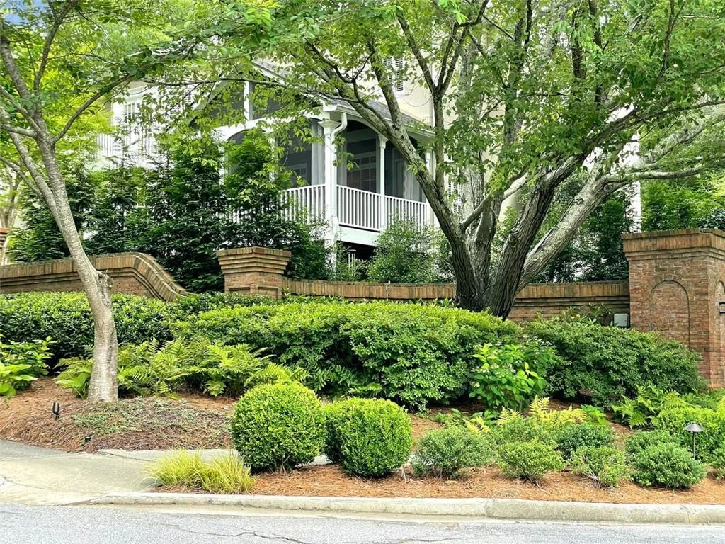 100 Woodchase Court Ne, Sandy Springs, Georgia 30319, 4 Bedrooms Bedrooms, ,4 BathroomsBathrooms,Residential,Sold,100 Woodchase Court Ne,6908686