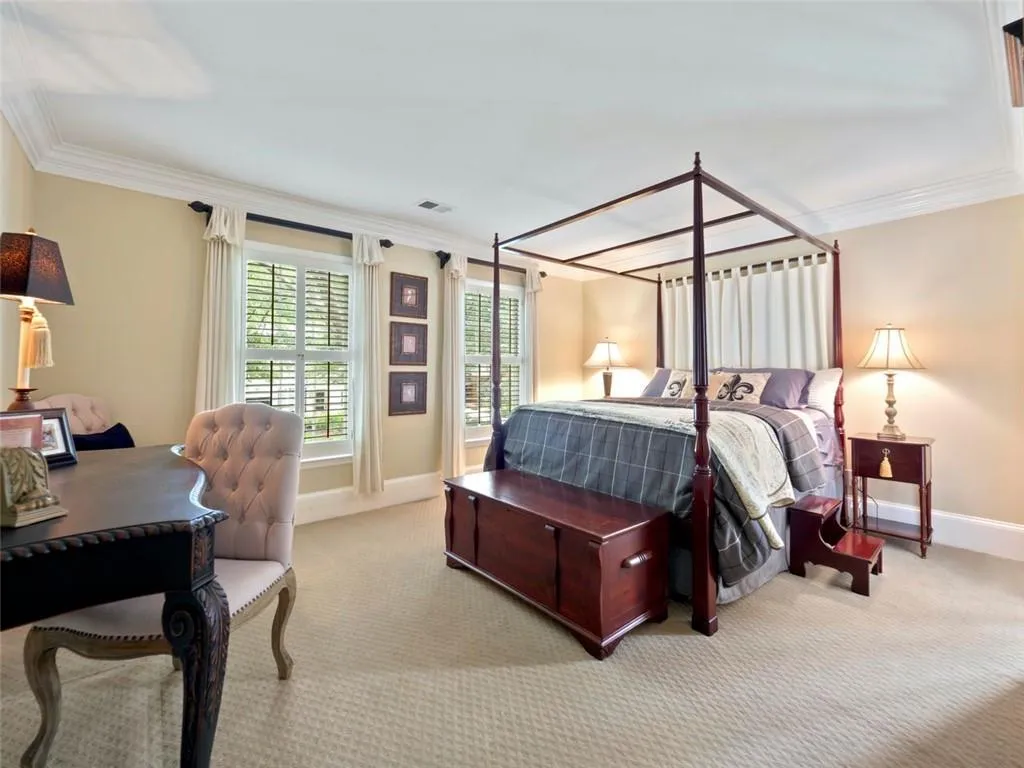 100 Woodchase Court Ne, Sandy Springs, Georgia 30319, 4 Bedrooms Bedrooms, ,4 BathroomsBathrooms,Residential,Sold,100 Woodchase Court Ne,6908686