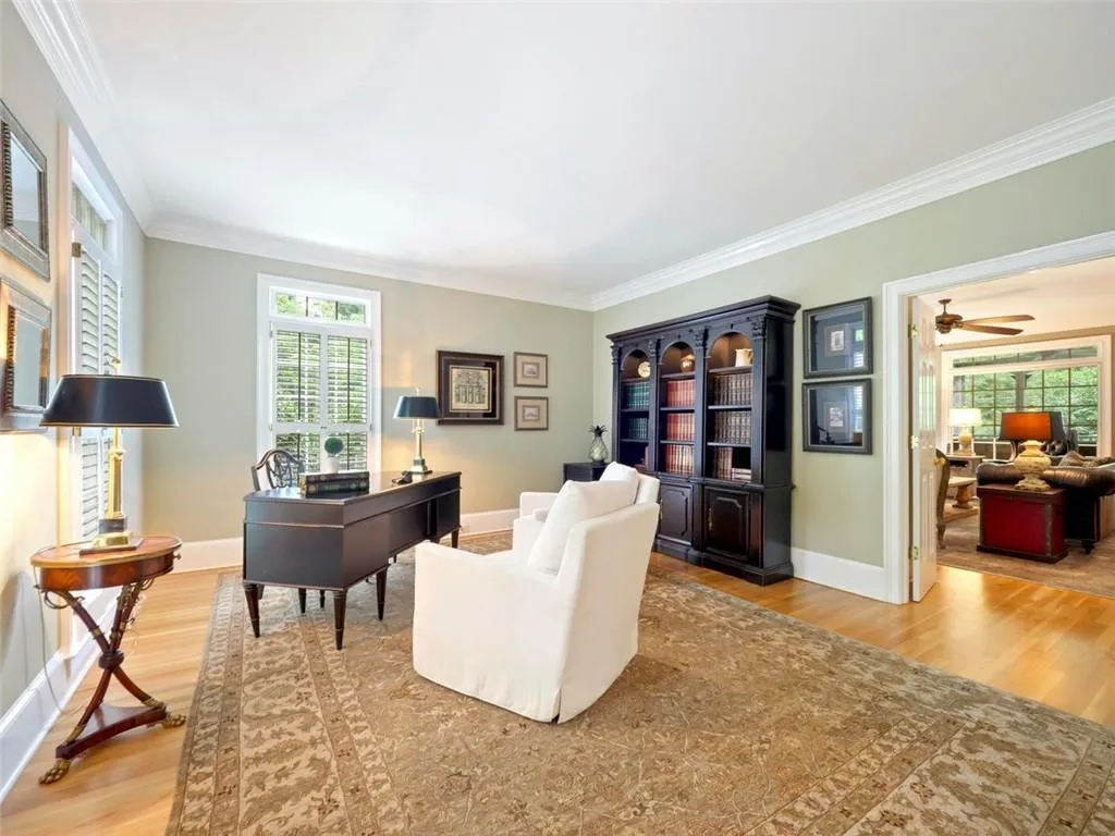 100 Woodchase Court Ne, Sandy Springs, Georgia 30319, 4 Bedrooms Bedrooms, ,4 BathroomsBathrooms,Residential,Sold,100 Woodchase Court Ne,6908686