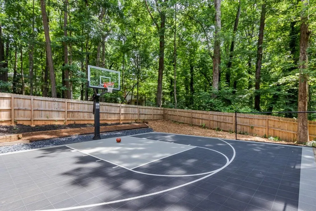 305 Brixham Court, Sandy Springs, Georgia 30328, 5 Bedrooms Bedrooms, ,4 BathroomsBathrooms,Residential,Sold,305 Brixham Court,6908122